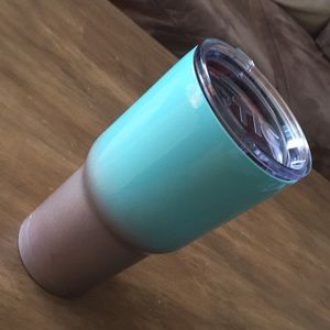 Ozark 30 Oz Tumbler Rose gold